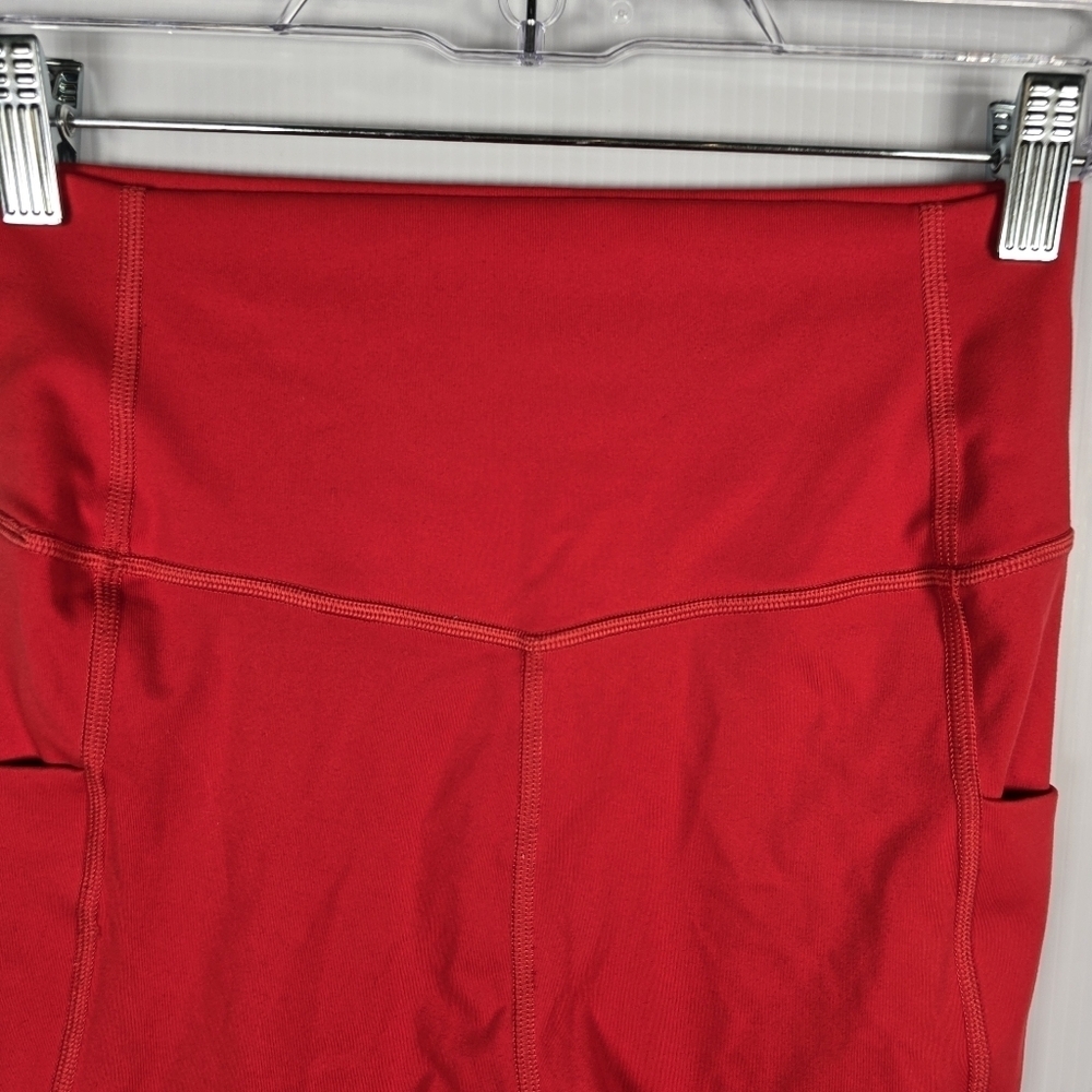 The North Face Women's Red Bike Shorts Size M Pockets - Picture 9 of 12